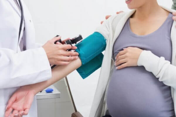 As chances de parto prematuro aumentam em uma gestação múltipla