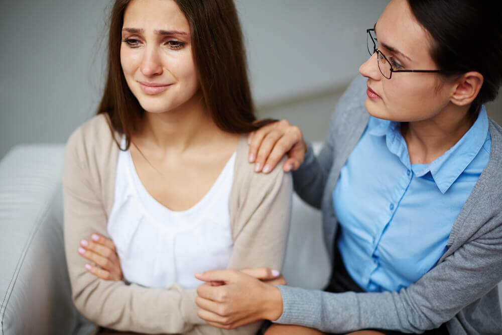 Maneiras de abordar o abuso psicológico em adolescentes