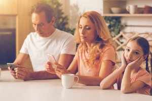 O apego evitativo em crianças e suas características