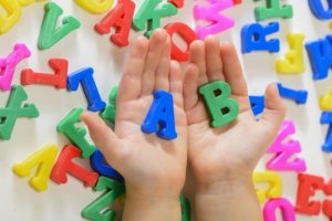 5 ações que favorecem a aquisição da linguagem nas crianças