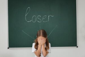 Em que consiste o método Kiva contra o bullying?