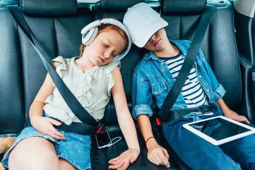 Dicas para as crianças dormirem bem nas viagens