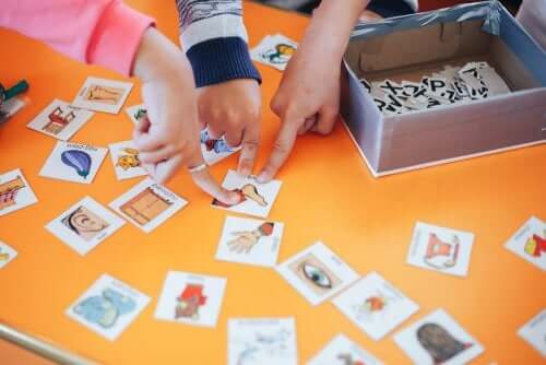 Dicas para ensinar outro idioma para o seu filho de forma simples