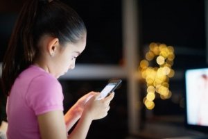 As crianças e o acesso à internet: como lidar com o assunto?