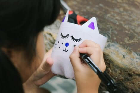 Artesanatos com garrafas PET