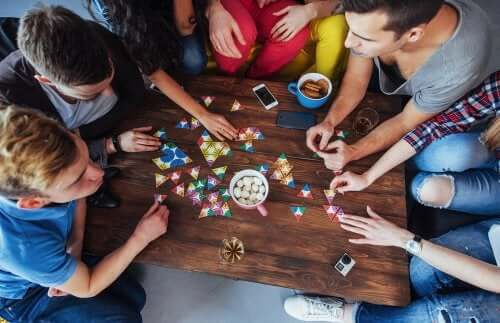 5 jogos de tabuleiro para melhorar a atenção