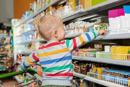 Estamos promovendo a criação de crianças consumistas?