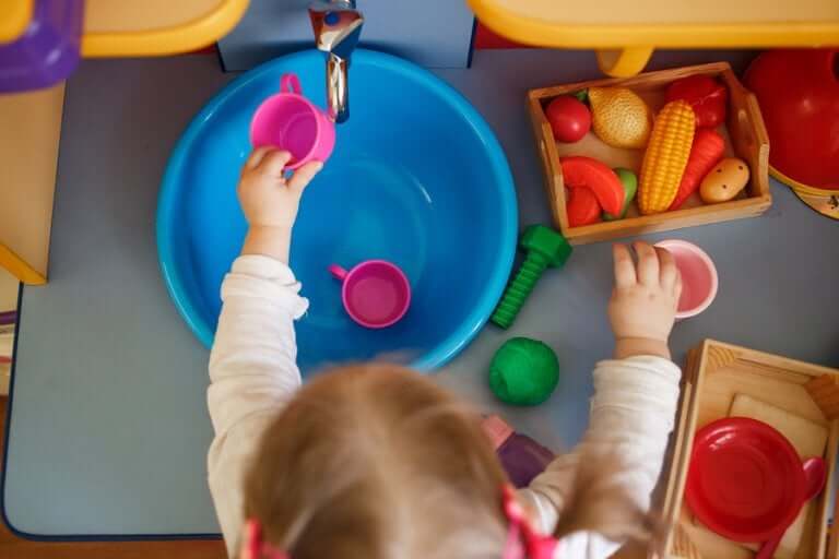 Cozinhas de brinquedo e o seu apelo durante a infância