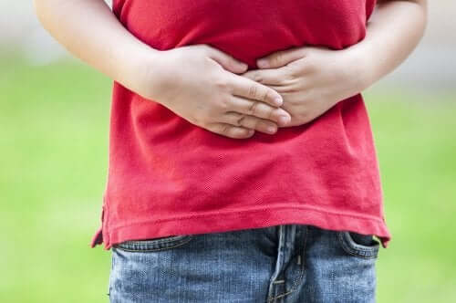 Congestão em crianças: dor de barriga