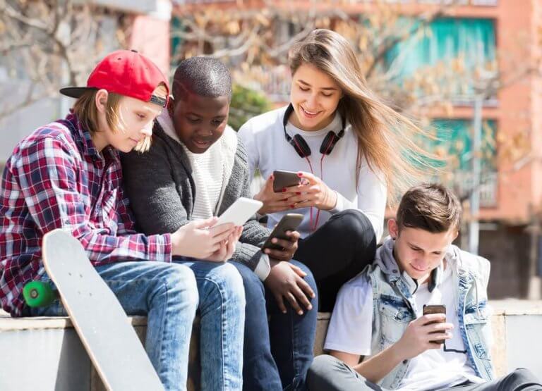 Tendências perigosas para os adolescentes nas redes sociais