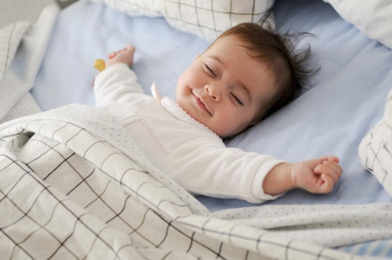 Entenda e supere a regressão do sono do seu bebê
