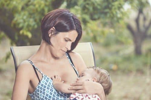 Travesseiros e almofadas de amamentação