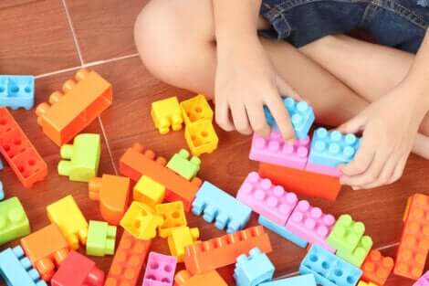 Benefícios de usar a LEGO Education com as crianças