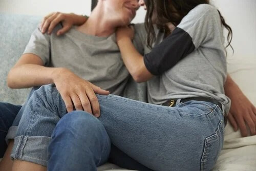 Amor e desejo na juventude são outros temas das frases de Cervantes para os adolescentes.