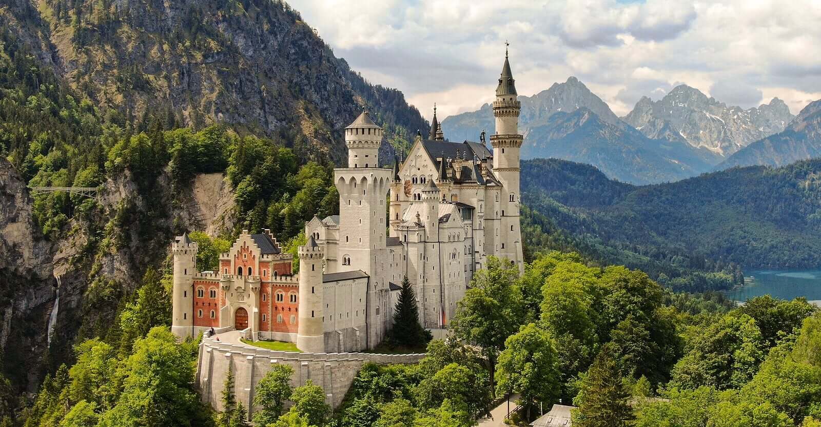 castelos de contos de fadas para visitar com os seus filhos