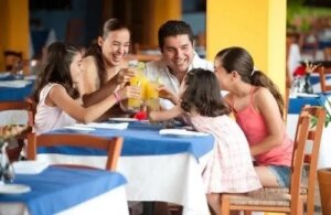 Dicas para comer fora em família