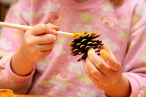 3 trabalhos manuais fáceis e divertidos para crianças