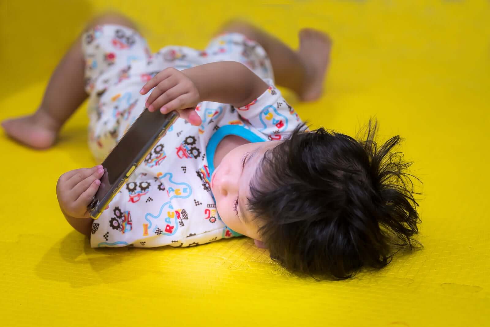 A síndrome da criança dependente de telas