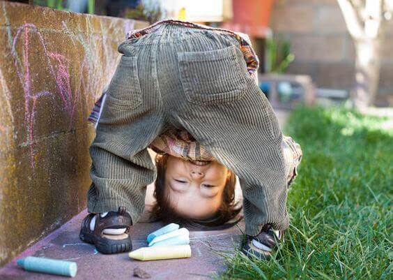 Brincar livremente: superar as dificuldades de aprendizagem.