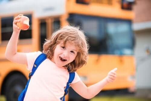 7 frases para motivar a criança na escola