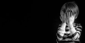 Sinais de que uma criança está pensando em suicídio