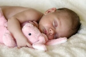 O método Ferber para fazer o bebê dormir realmente funciona?