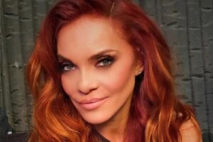 Duas celebridades com lábio leporino