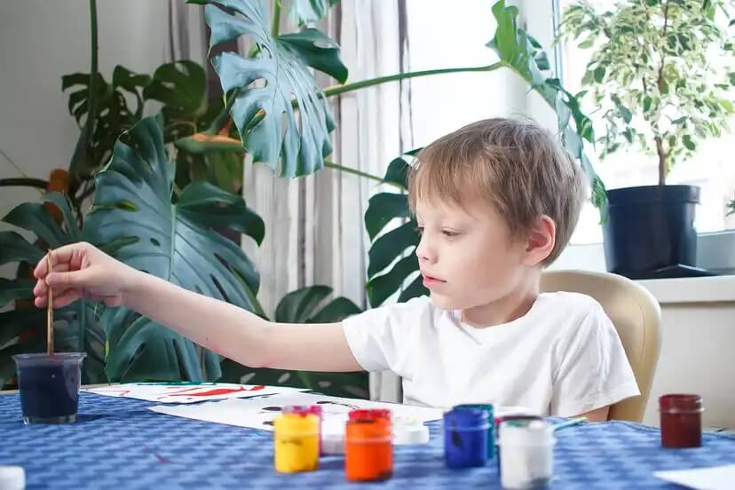Os benefícios da arte para as crianças: a pintura