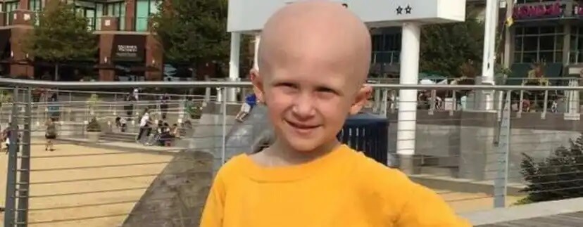 Nolan Ray ao ar livre