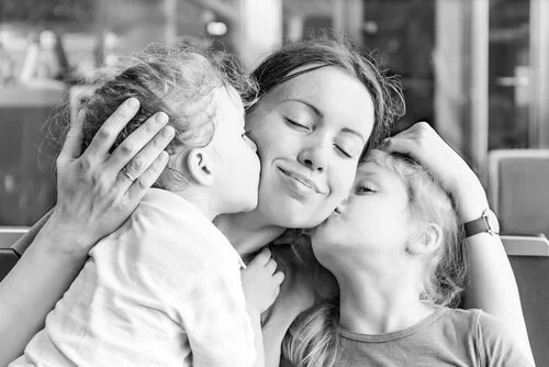 Uma mãe conta por que não quer que seus filhos sejam felizes