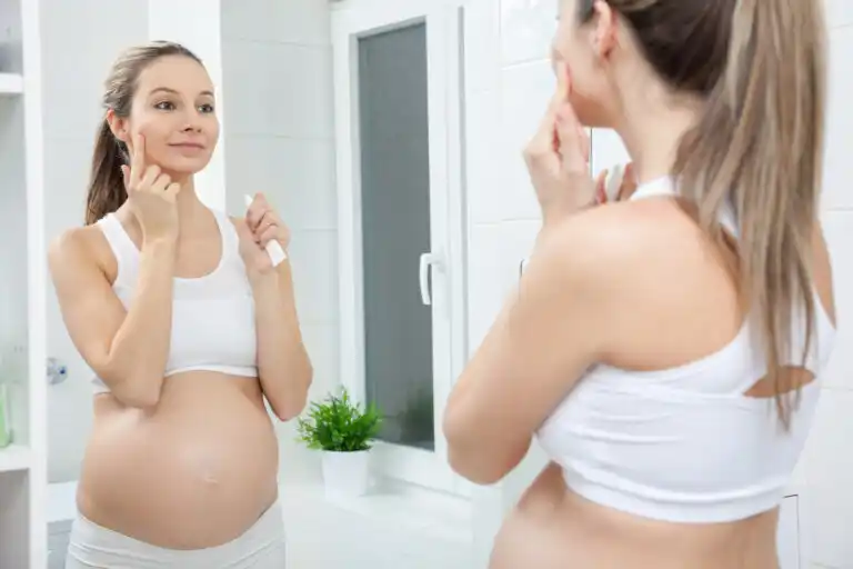 Pele oleosa durante a gravidez: conselhos e cuidados