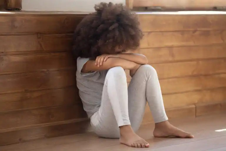 10 tipos de violência psicológica que mais afetam as crianças