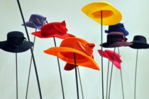 6 chapéus do pensamento: uma dinâmica para estimular a criatividade