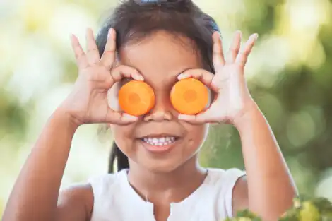 6 alimentos vegetais que garantem uma boa saúde visual em crianças