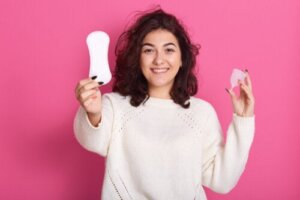 O que é melhor: coletor menstrual, absorvente interno ou absorvente externo?